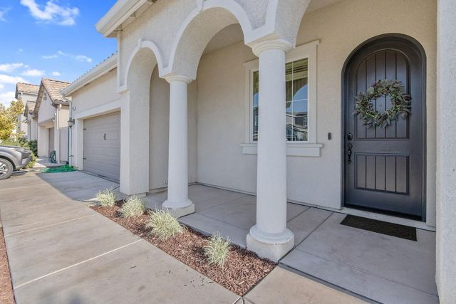 3036 Keats Ave, Clovis, CA 93619