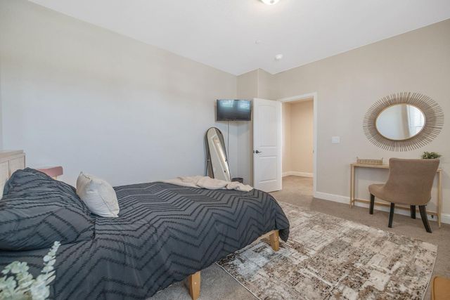 3036 Keats Ave, Clovis, CA 93619