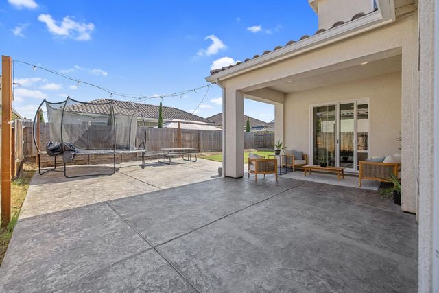 3036 Keats Ave, Clovis, CA 93619