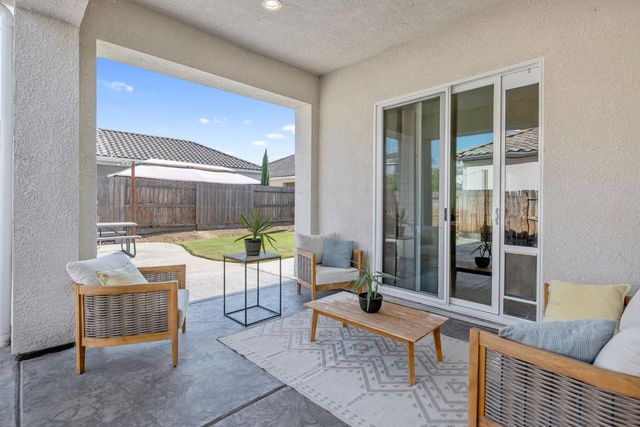 3036 Keats Ave, Clovis, CA 93619