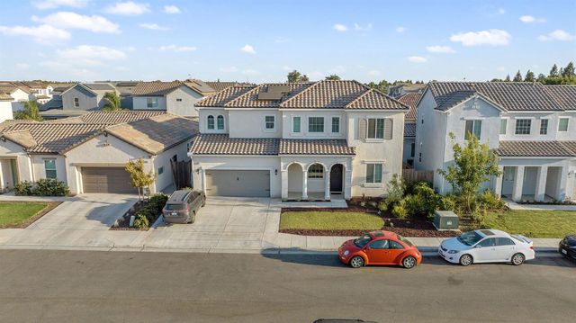 3036 Keats Ave, Clovis, CA 93619