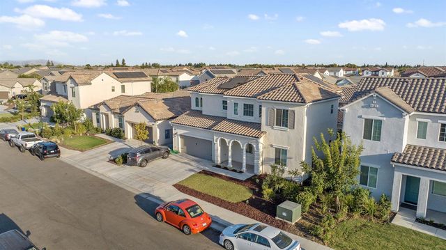 3036 Keats Ave, Clovis, CA 93619