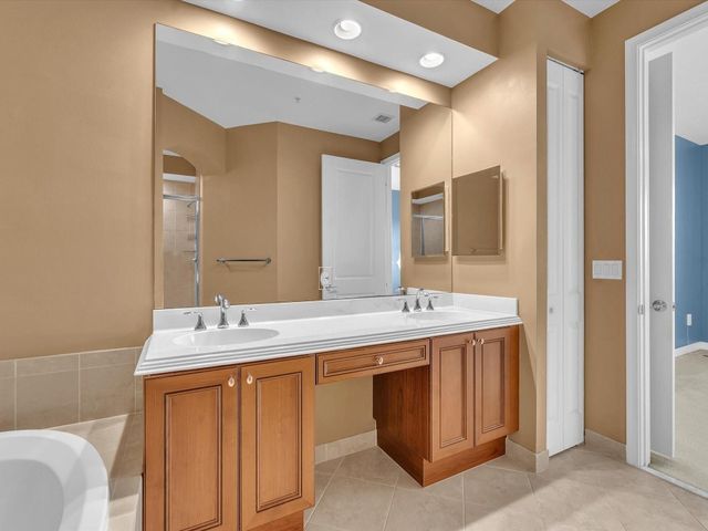 3055 NW 126th Avenue 7-319, Sunrise, FL 33323