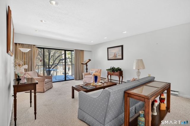 799 Prospect Avenue APT A5, West Hartford, CT 06105