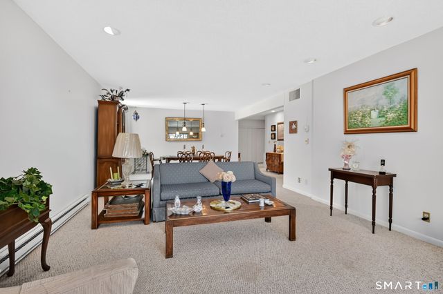 799 Prospect Avenue APT A5, West Hartford, CT 06105