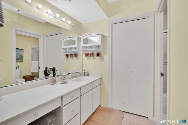 799 Prospect Avenue APT A5, West Hartford, CT 06105