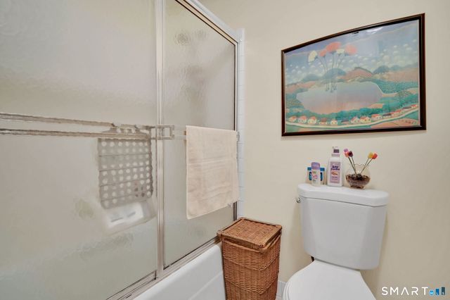 799 Prospect Avenue APT A5, West Hartford, CT 06105