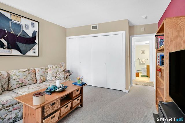 799 Prospect Avenue APT A5, West Hartford, CT 06105