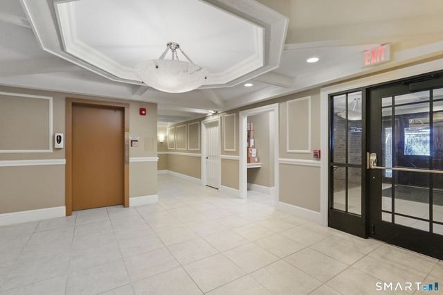 799 Prospect Avenue APT A5, West Hartford, CT 06105