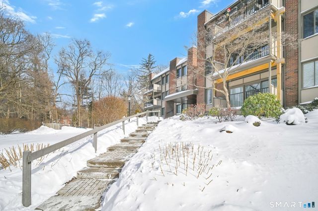 799 Prospect Avenue APT A5, West Hartford, CT 06105