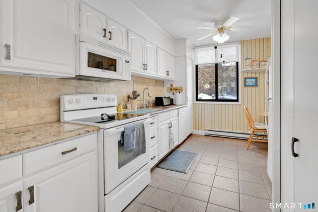 799 Prospect Avenue APT A5, West Hartford, CT 06105