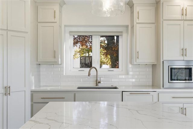 622 Lake Viking Terrace, Gallatin, MO 64640