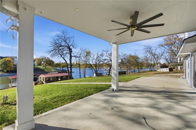622 Lake Viking Terrace, Gallatin, MO 64640