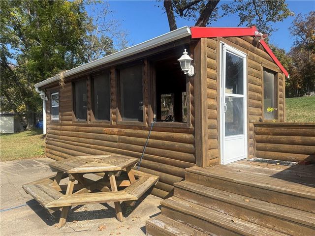 622 Lake Viking Terrace, Gallatin, MO 64640