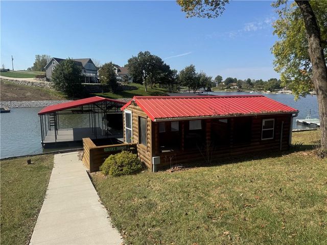 622 Lake Viking Terrace, Gallatin, MO 64640