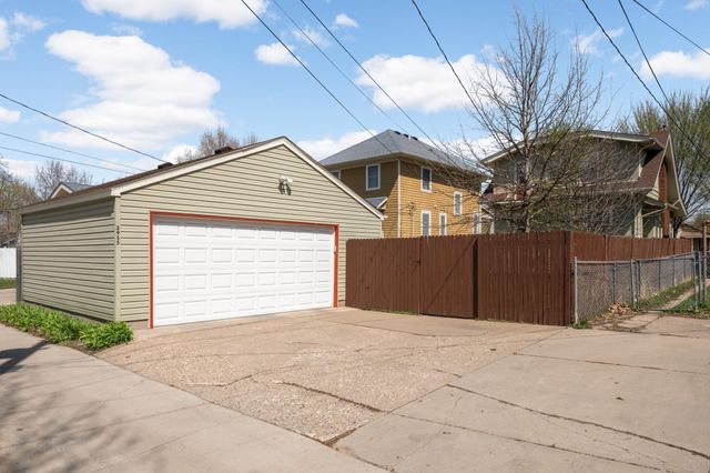 3955 Colfax Avenue N, Minneapolis, MN 55412