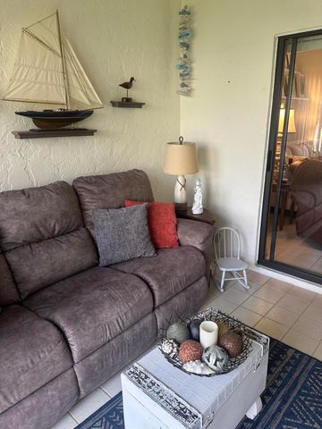 7648 SE Sugar Sand Circle, Hobe Sound, FL 33455