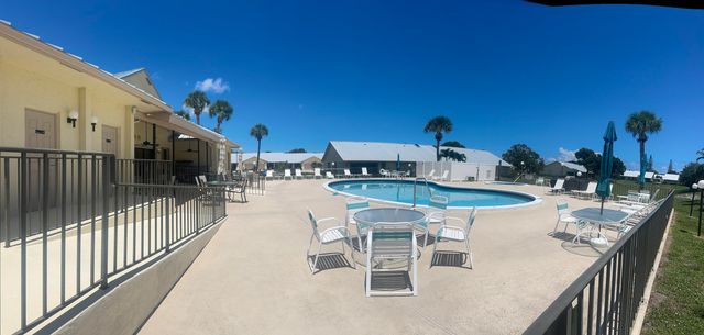 7648 SE Sugar Sand Circle, Hobe Sound, FL 33455