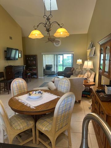 7648 SE Sugar Sand Circle, Hobe Sound, FL 33455
