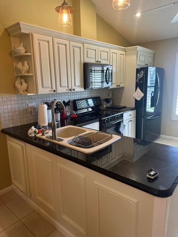 7648 SE Sugar Sand Circle, Hobe Sound, FL 33455