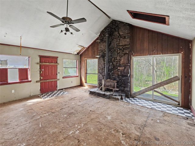 20544 E Whipperwill Road, Tahlequah, OK 74464