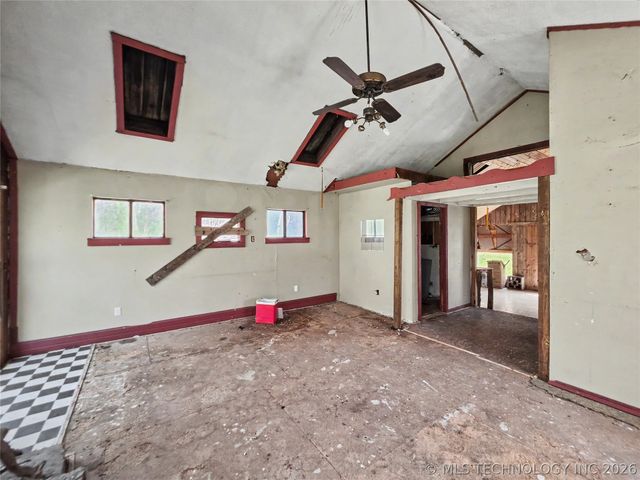 20544 E Whipperwill Road, Tahlequah, OK 74464