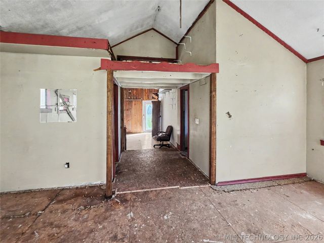 20544 E Whipperwill Road, Tahlequah, OK 74464