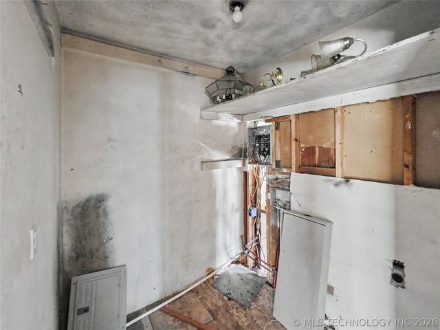 20544 E Whipperwill Road, Tahlequah, OK 74464