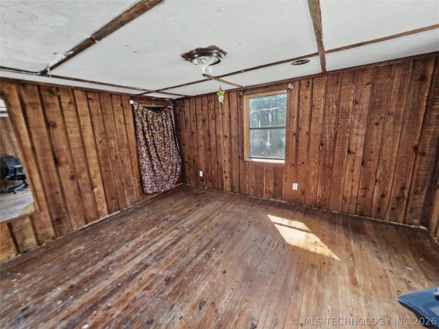 20544 E Whipperwill Road, Tahlequah, OK 74464