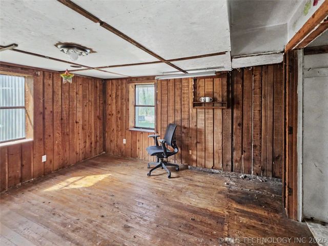 20544 E Whipperwill Road, Tahlequah, OK 74464