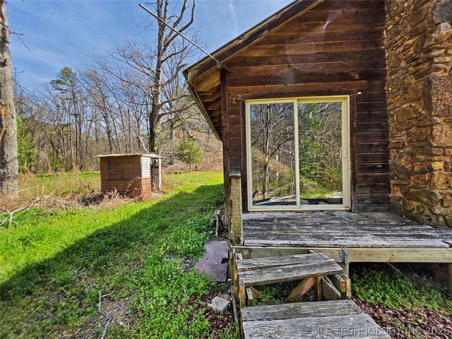 20544 E Whipperwill Road, Tahlequah, OK 74464