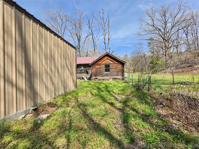 20544 E Whipperwill Road, Tahlequah, OK 74464