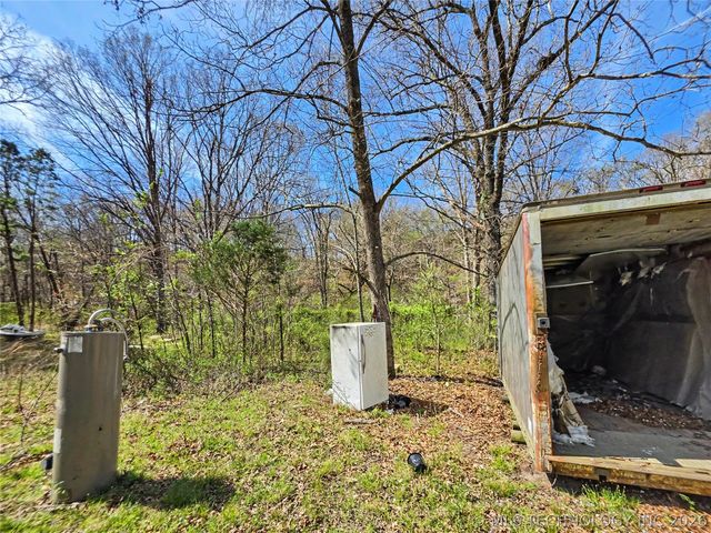 20544 E Whipperwill Road, Tahlequah, OK 74464