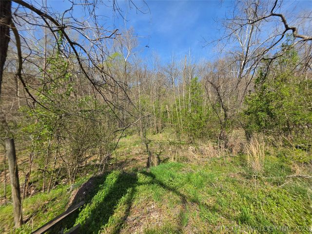 20544 E Whipperwill Road, Tahlequah, OK 74464