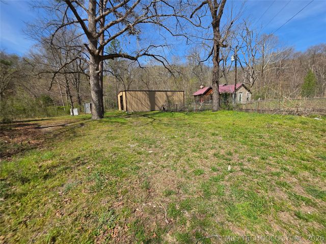 20544 E Whipperwill Road, Tahlequah, OK 74464
