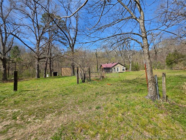 20544 E Whipperwill Road, Tahlequah, OK 74464