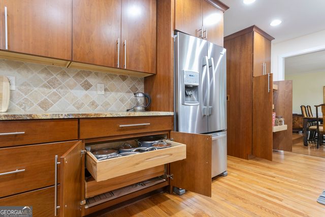 5037 HEATHERDALE Lane, Atlanta, GA 30360