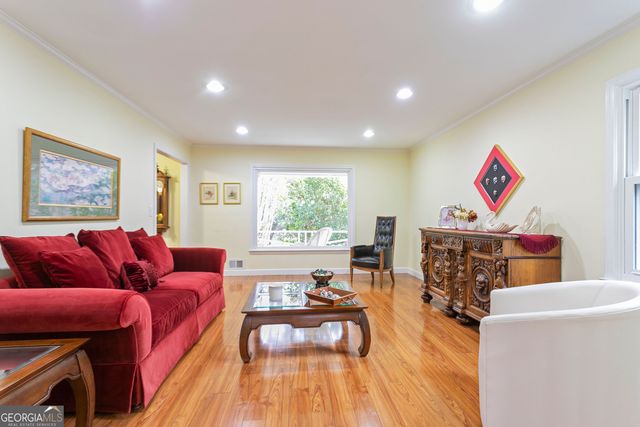 5037 HEATHERDALE Lane, Atlanta, GA 30360