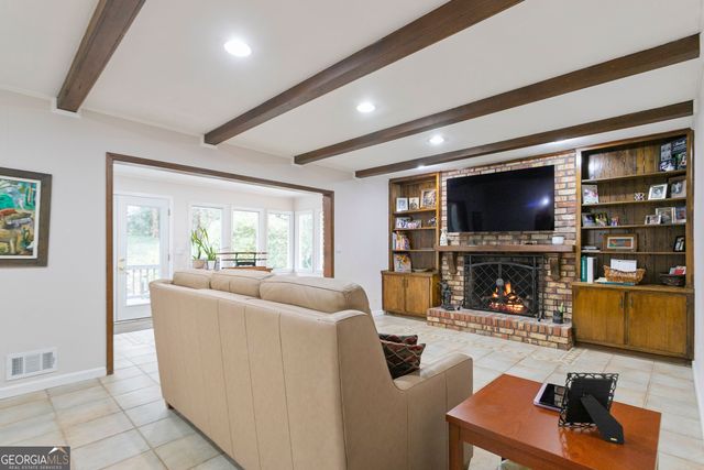 5037 HEATHERDALE Lane, Atlanta, GA 30360