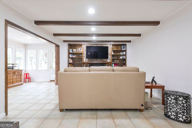 5037 HEATHERDALE Lane, Atlanta, GA 30360