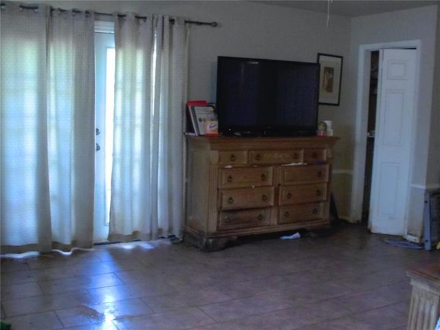 1240 N Warren Place, Oklahoma City, OK 73107