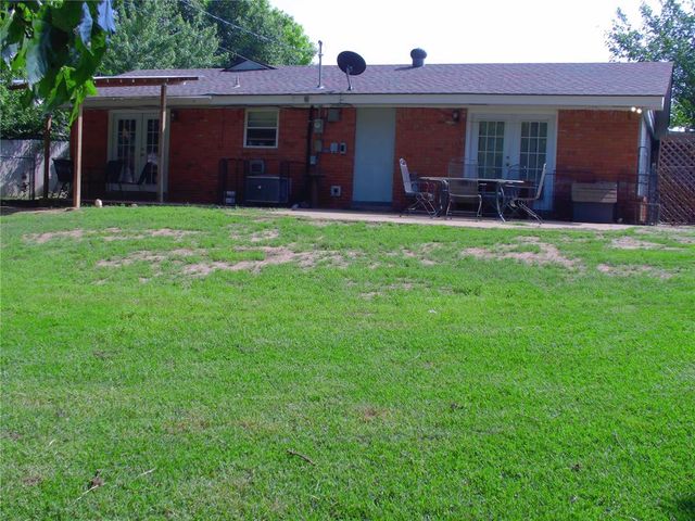 1240 N Warren Place, Oklahoma City, OK 73107