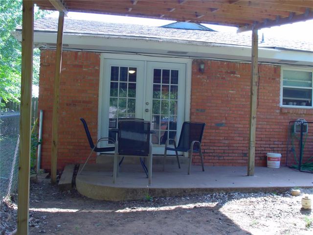 1240 N Warren Place, Oklahoma City, OK 73107