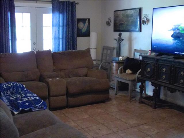 1240 N Warren Place, Oklahoma City, OK 73107