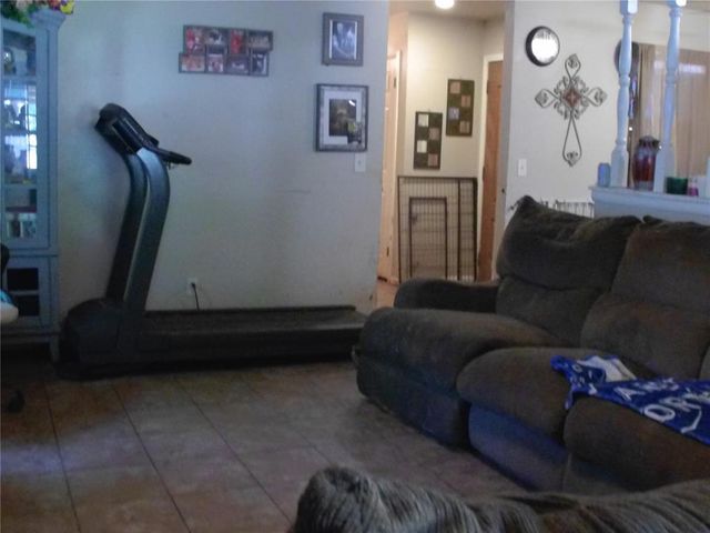 1240 N Warren Place, Oklahoma City, OK 73107