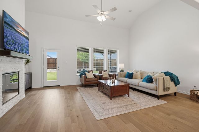 905 Bluebell Street, Princeton, TX 75407