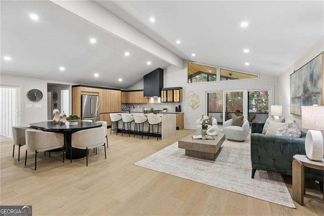 5435 High Point Road, Sandy Springs, GA 30342