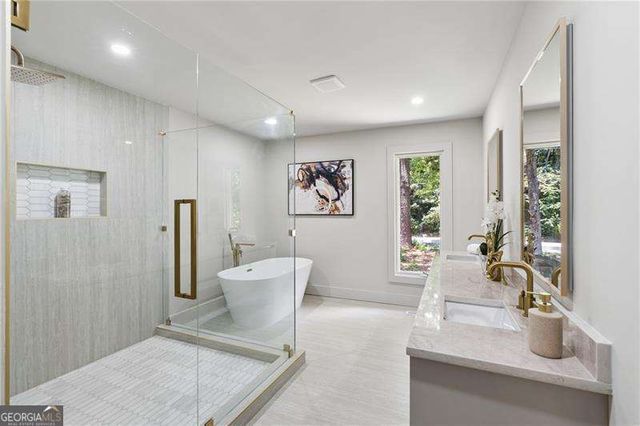 5435 High Point Road, Sandy Springs, GA 30342