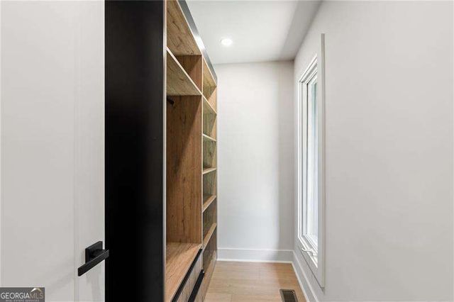 5435 High Point Road, Sandy Springs, GA 30342