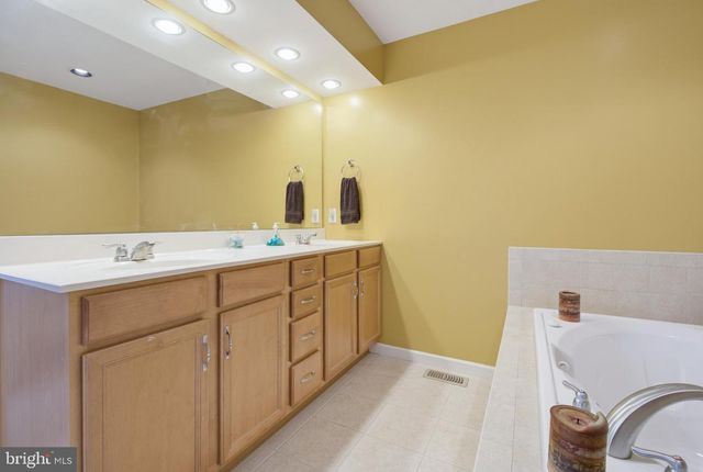 397 WISSLER WAY, Landisville, PA 17538